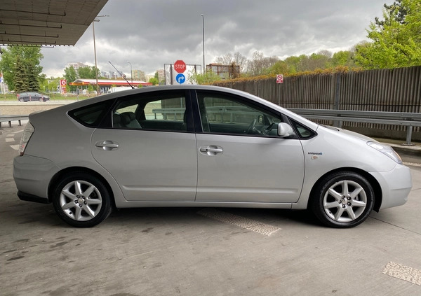 Toyota Prius cena 36999 przebieg: 60000, rok produkcji 2006 z Lublin małe 466
